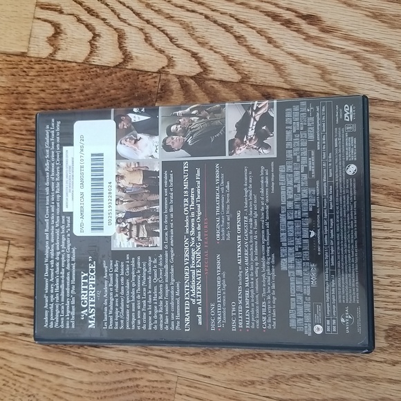 Ridley Scott American Gangster Universal Studios Russel Crowe Denzel Washington - Picture 2 of 6